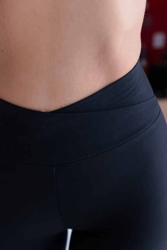 Sieviete valkā BONNA “Infinity Strength” kompresijas legingus melnā krāsā